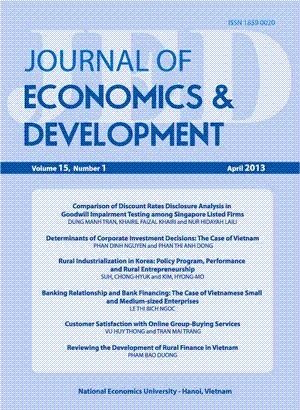 The production inefficiency of US electricity industry in the face of restructuring and emission reduction